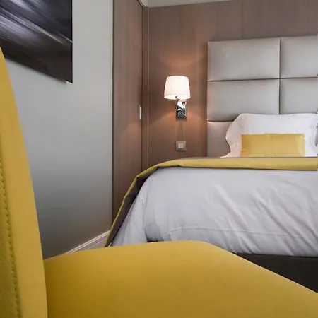 Hotel L'Edmond Hotel Parc Monceau Parigi