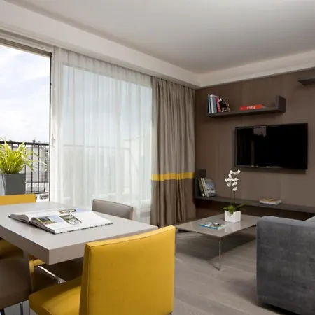 L'Edmond Hotel Parc Monceau 4*