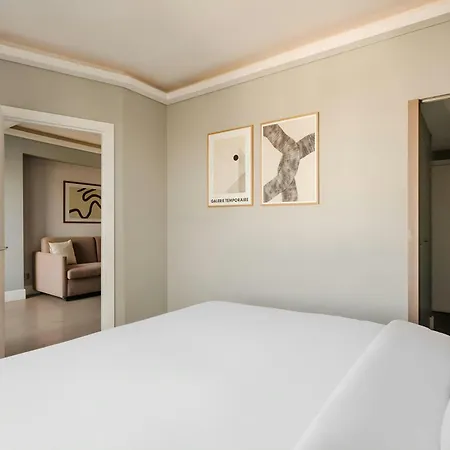 L'Edmond Hotel Parc Monceau Parigi