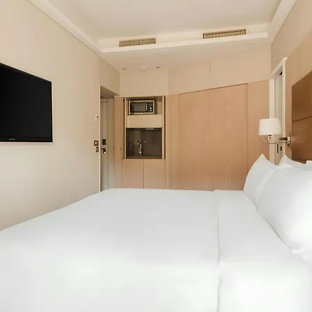 L'Edmond Hotel Parc Monceau Hotel 4*
