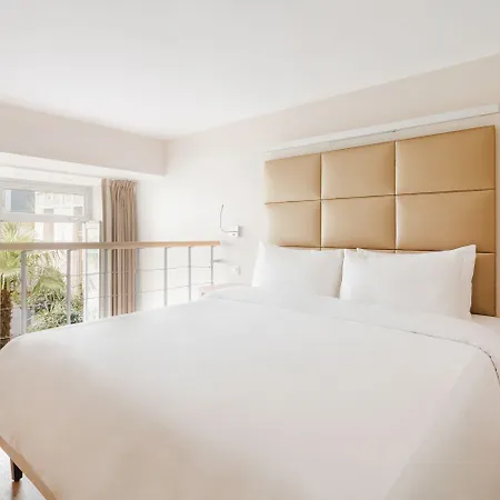 L'Edmond Hotel Parc Monceau Hotel 4*