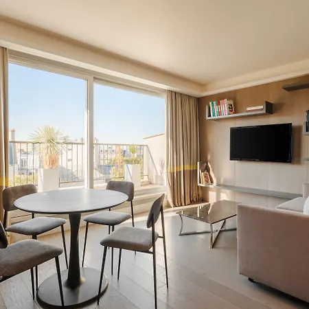 L'Edmond Hotel Parc Monceau 4*