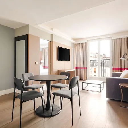 L'Edmond Hotel Parc Monceau Hotel 4*