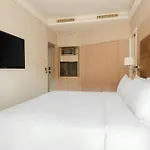 Sonder L'edmond Parc Monceau Hotell 4*