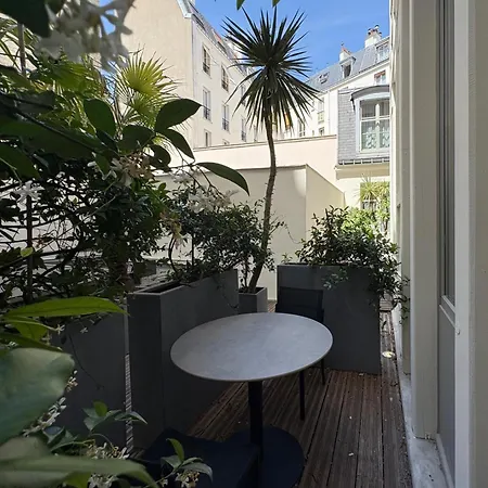 L'edmond Parc Monceau 4*