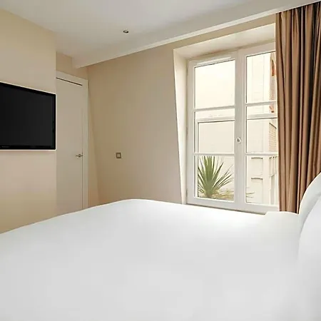Hotel L'edmond Parc Monceau 4*