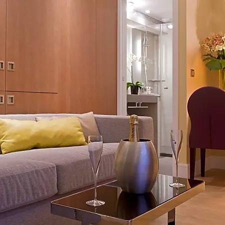 Hotel L'edmond Parc Monceau Parijs