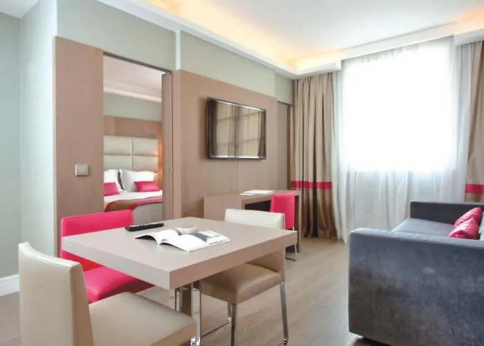 Sonder L'edmond Parc Monceau Hotel Paris