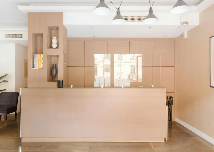 Sonder L'edmond Parc Monceau מלון